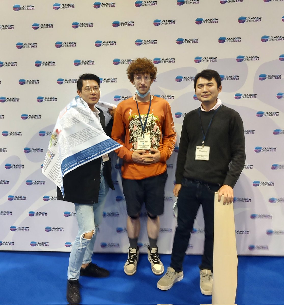 kenhdmodins's tweet image. #OHBM2022 It has been an absolute pleasure talking about my recent work, catching up with the previous lab mates @InaSusnoschi @breezyRadha ,having insightful conversations with @SageHahn11 @jottinog, and attending inspiring talks! See you next year in Montreal @OHBM