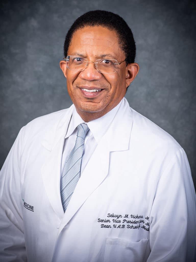 I'm very sad to see @DrVickersUAB leave the Magic City for other opportunities but grateful for his work as a top recruiter of medical talent for UAB Health Systems & as wise counsel as Bham navigated the COVID-19 pandemic. Thanks for keeping us healthy and strong, Dr. Vickers.