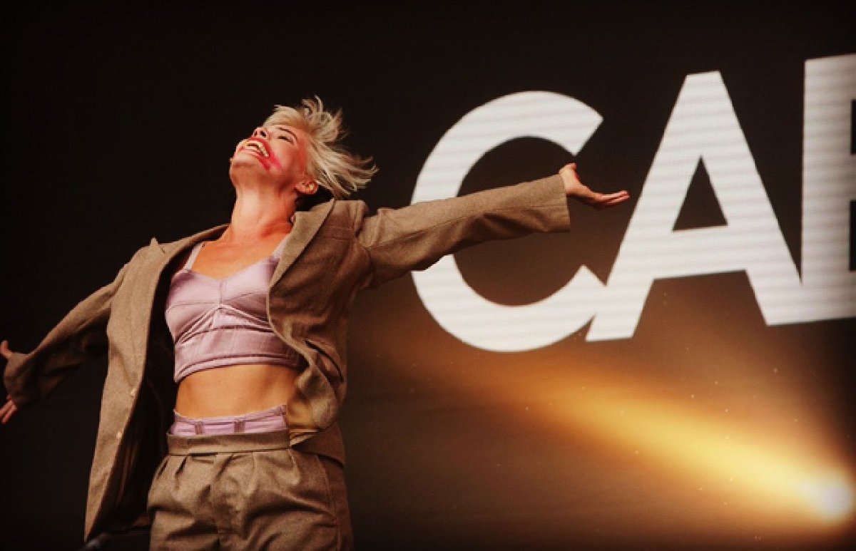 Roy10Tan's tweet photo. .@flemilyremily My vote for this year @WestEndLIVE the most impressive performance is #EmilyBenjamin in Cabaret @kitkatclubldn an #understudy showing how it should be done! Image by #RoyTan @musicaltheatrereview Don’t miss this #Amazing musical at the renovated Playhouse Theatre https://t.co/qzmECcnemB