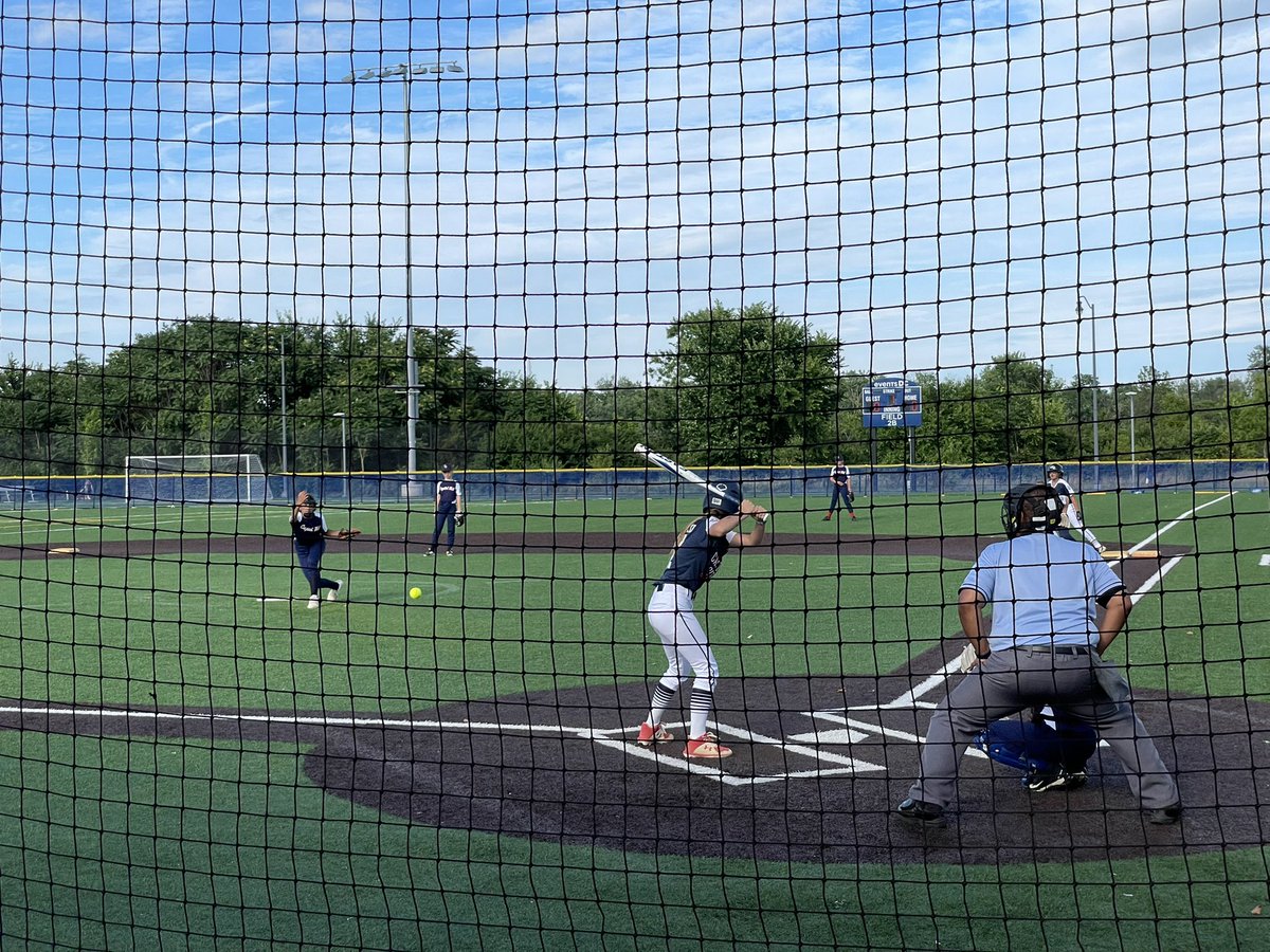 DCStateLL's tweet photo. It’s Gametime at #TheFieldsatRFK! Come watch the District of Columbia 12U Softball Tournament! Tonight’s game is the combo team of @NWLLDC and @CHLittleLeague vs the combo team of @CapCityLLDC @BannekerCity and @SSPLLDC
#girlswithgame #softball @LLSBWorldSeries @LittleLeague https://t.co/s6oe5SCh8s
