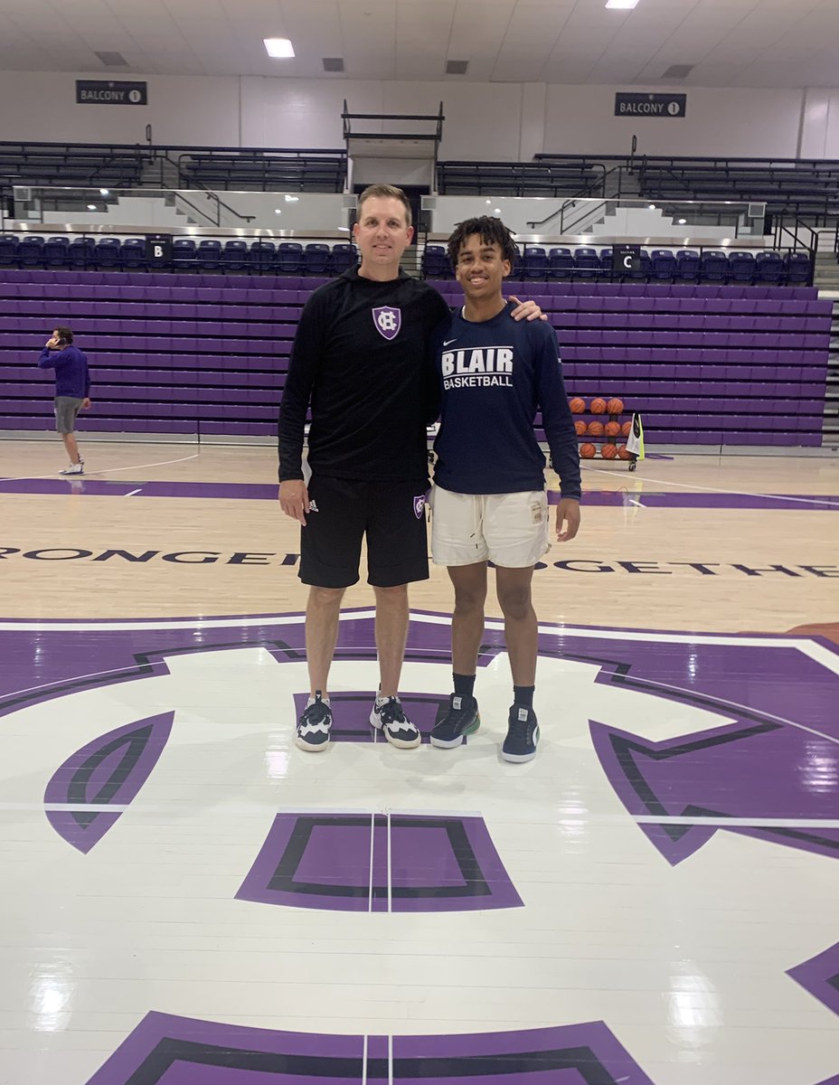 CarnegieJohnson's tweet photo. Honored to receive a scholarship offer from the College of the Holy Cross!! 🟣⚪️ https://t.co/pCb4wgnAGk