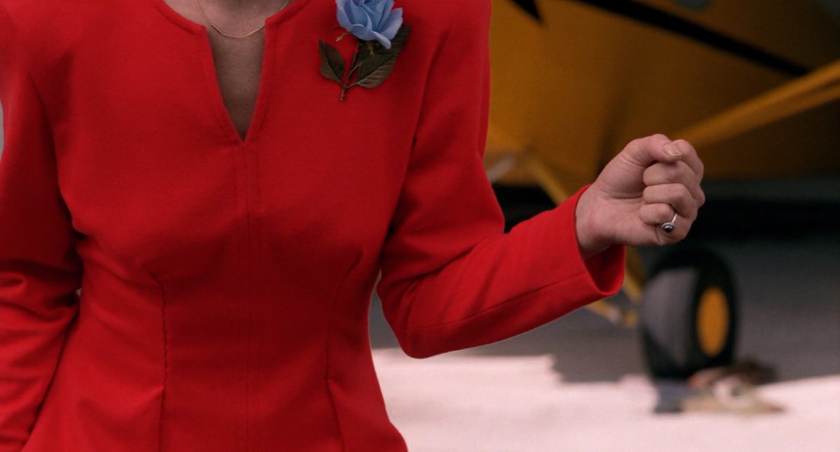 choppingwoodpod's tweet photo. The prologue of Twin Peaks: Fire Walk With Me https://t.co/h7umQs1vJp