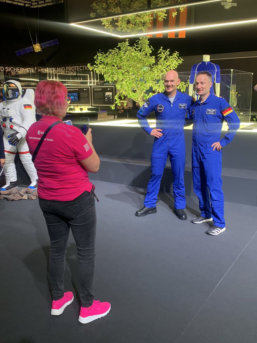 claudiastevens8's tweet photo. #ILA22 the moments in between https://t.co/3cFDmicLV6