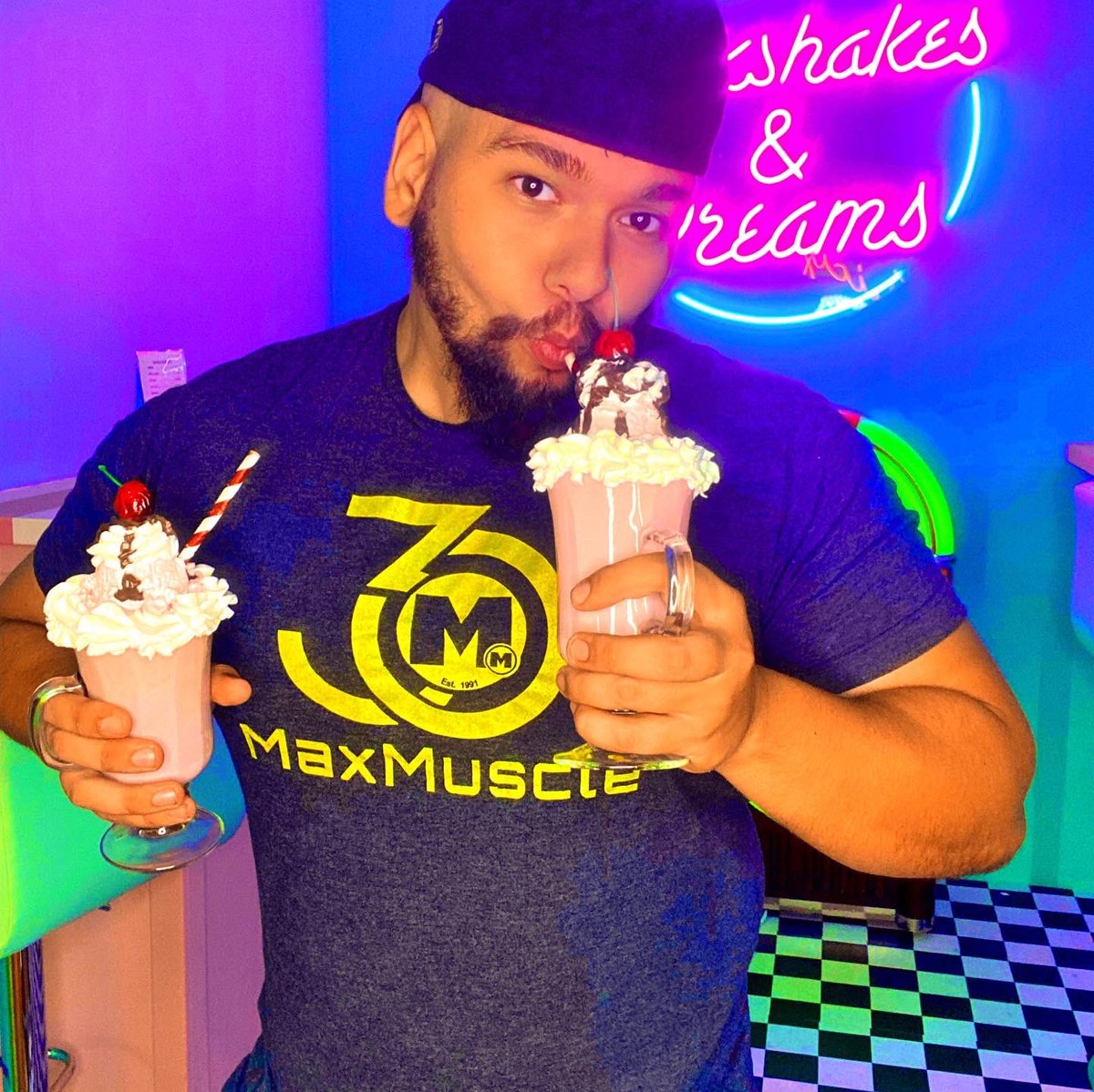 TuckBeck's tweet photo. My Milkshakes Bring All The Boys To The Yard. Especially Whenever They’re Max Muscle Milkshakes. Happy Max Muscle Monday!!! 🔥💪🏽🔥
.
#Food #MaxMuscleSportsNutrition #Fitness #MaxMuscleAmbassador #FitnessMotivation #Bodybuilder
#Milkshakes #MaxMuscle 💯 https://t.co/6my4Y6wjv4