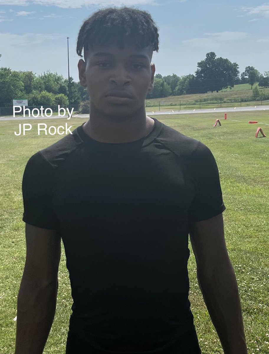 JPRockMO's tweet photo. Congrats to St. Louis (MO) Lutheran North  for winning the 2022 SLMFCA 7v7 tourney. 2025 big-time prospects Dakarri Hollis:@6ixupnext and Trey Bass:@TreyBass__ with big days along w/the rest of the Crusaders. Hollis &amp; Bass will be a dangerous combo for opponents to handle in ‘22. https://t.co/tw6OW4GHeB