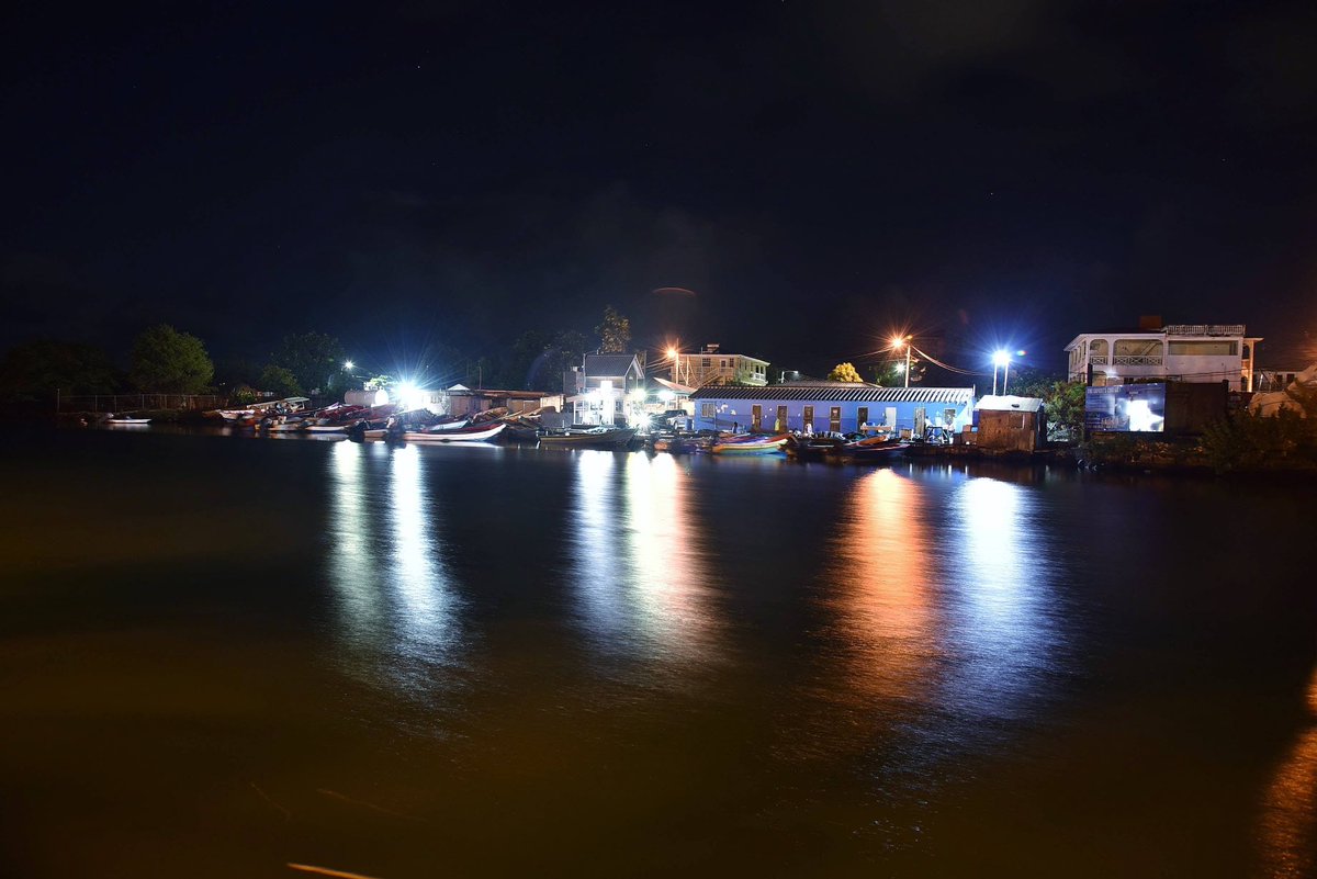 RhySoFly's tweet photo. Just love long exposure #stlucia #caribbean https://t.co/qLAq2fEIDl