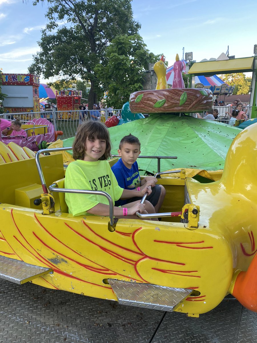 gshepmix83's tweet photo. @TussyGames Here’s both of my kids at a carnival last night but they wish you a happy birthday 🎉🎈🎁🎊🎂 https://t.co/VNrK1B2yvQ