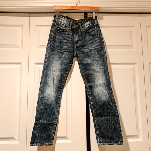 senecarocks06's tweet photo. So good I had to share! Check out all the items I'm loving on @Poshmarkapp #poshmark #fashion #style #shopmycloset #americaneagleoutfitters #freepeople #abercrombiefitch: https://t.co/SMnIJxb9ui https://t.co/1CdgklK3Jw
