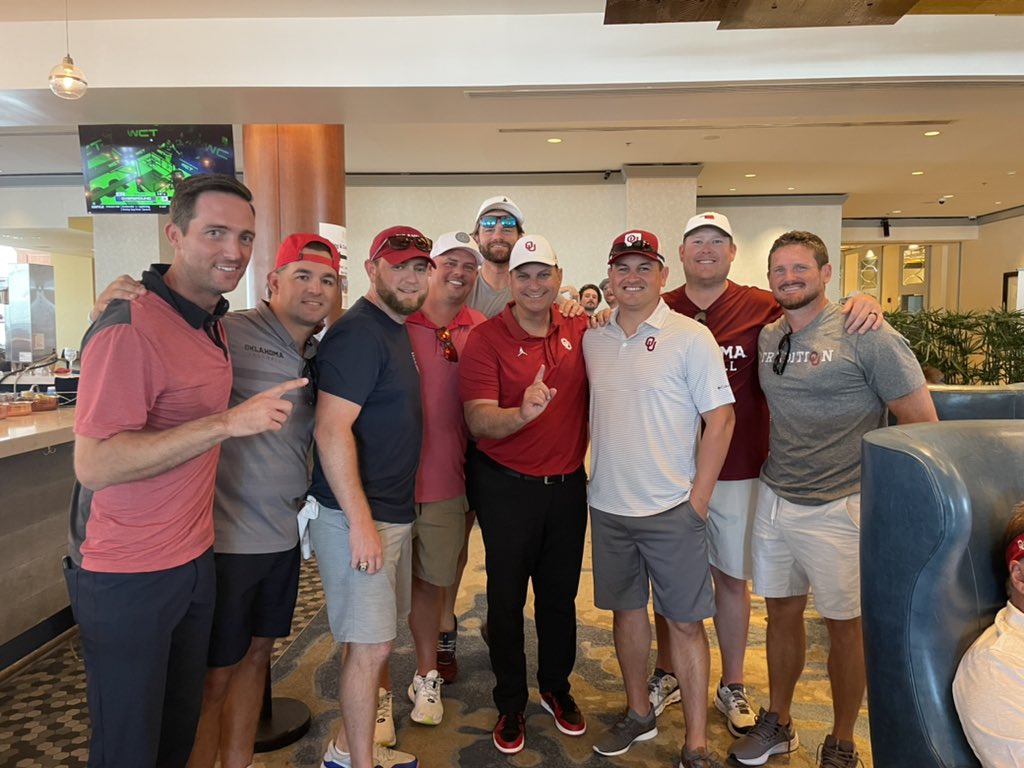 bgroth25's tweet photo. Good to be back seeing another @OU_Baseball Sooner squad taking the program another step up at the CWS. Was great getting to meet so many people within the OU athletic program and what it takes to all come together. Great to be there with some of our guys, meet other former... https://t.co/auMXJkk53q