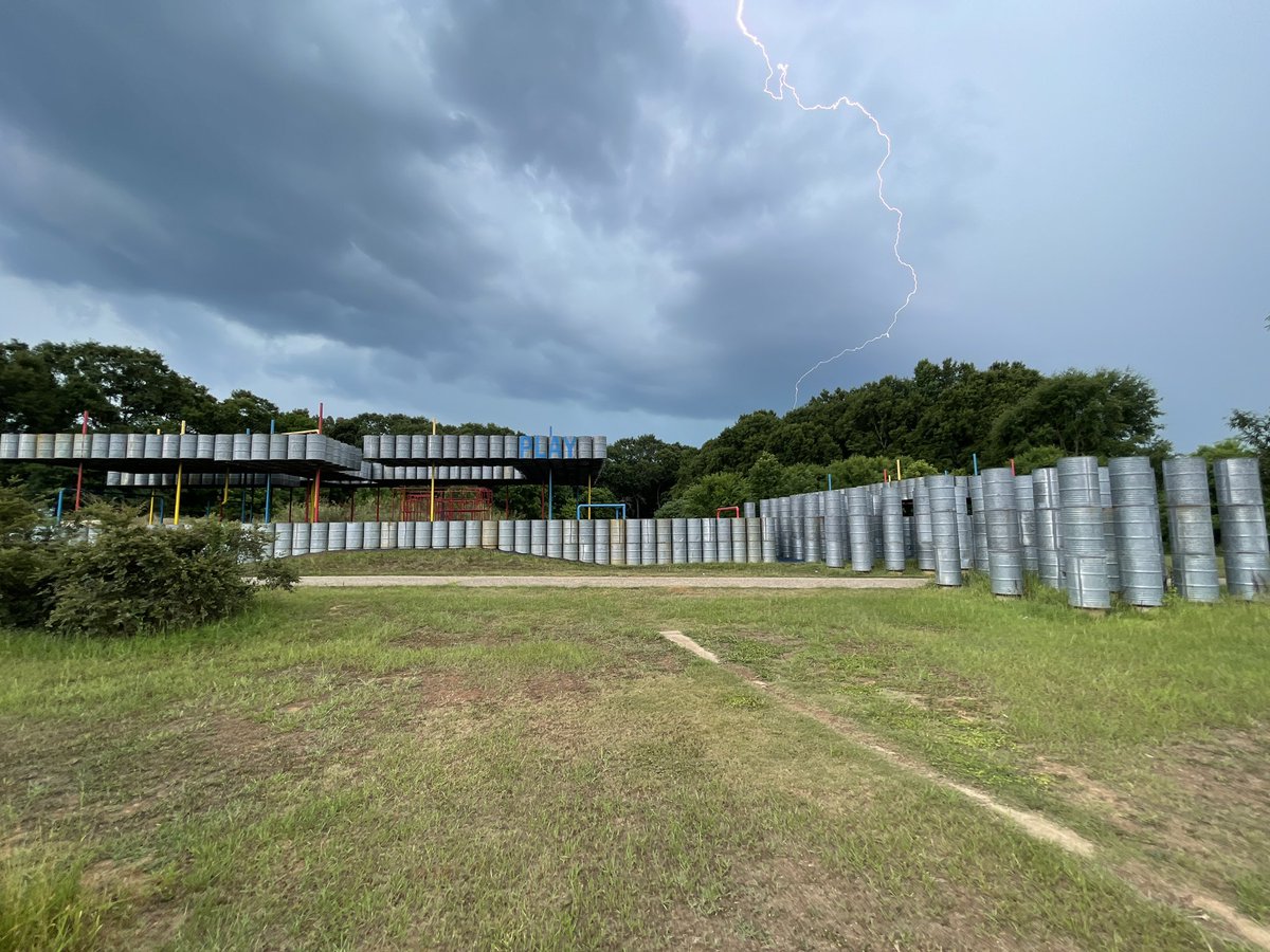RealTimHiggins's tweet image. Lightning in Greensboro, AL this afternoon @spann