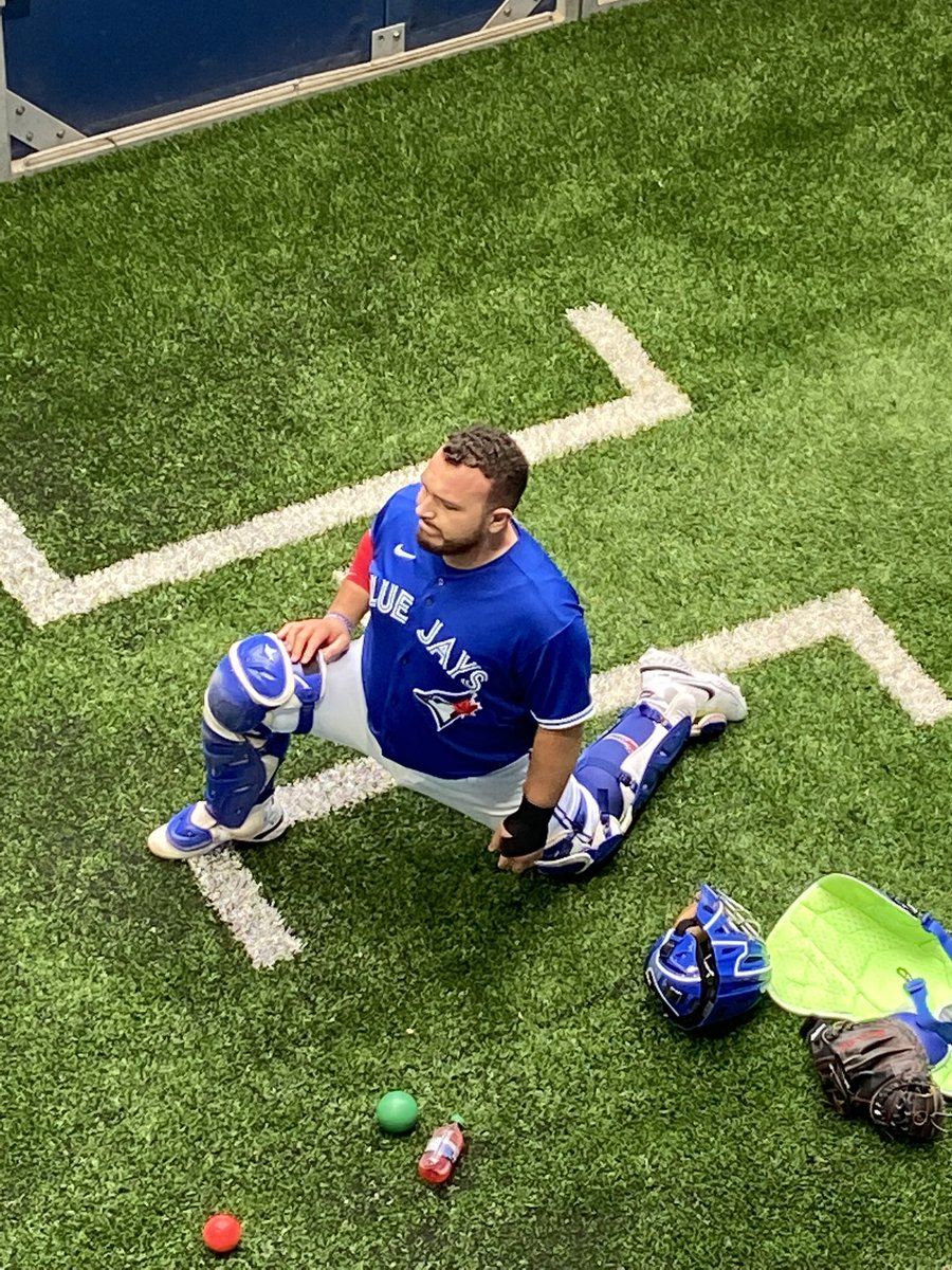 LeafsSince97's tweet photo. This is what a peak male athlete looks like #NextLevel #VoteKirk https://t.co/c60MwVUR3L