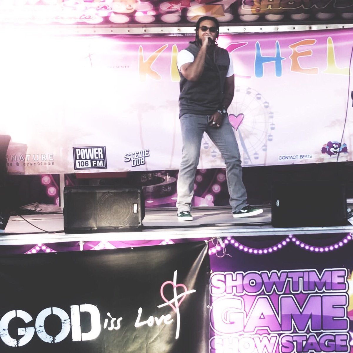CMHretro's tweet photo. I had a great time performing at #Kidchella 🎡
The event was amazing!
S/o to all the artists that performed before and after me. I also would like to thank @Godissloveorg for blessing me with the opportunity 🙏🏽✨💯
https://t.co/FmTR9RnJih https://t.co/HH0sywsEjt
