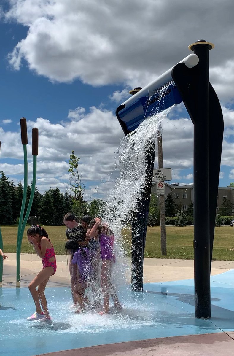msprostran's tweet photo. Splash pad was so much fun today with 3/4-1!!!!! https://t.co/2vXFs7ediu