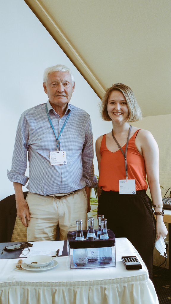 Open exchange with Dr Joachim Frank, a German-American scientist, who has received a Nobel Prize in 2017 for his research in Cryo-EM. 

A great opportunity to ask questions about challenges in academic career, confrontations in science and, well, about his research 🙃

#LINO22