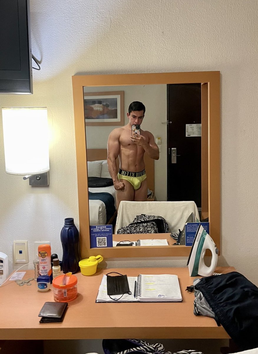 adanlpm2's tweet photo. Suscríbanse a mi OF 🥵🍆🏆 https://t.co/qgRJ43bsne https://t.co/2cw2Un0JxH