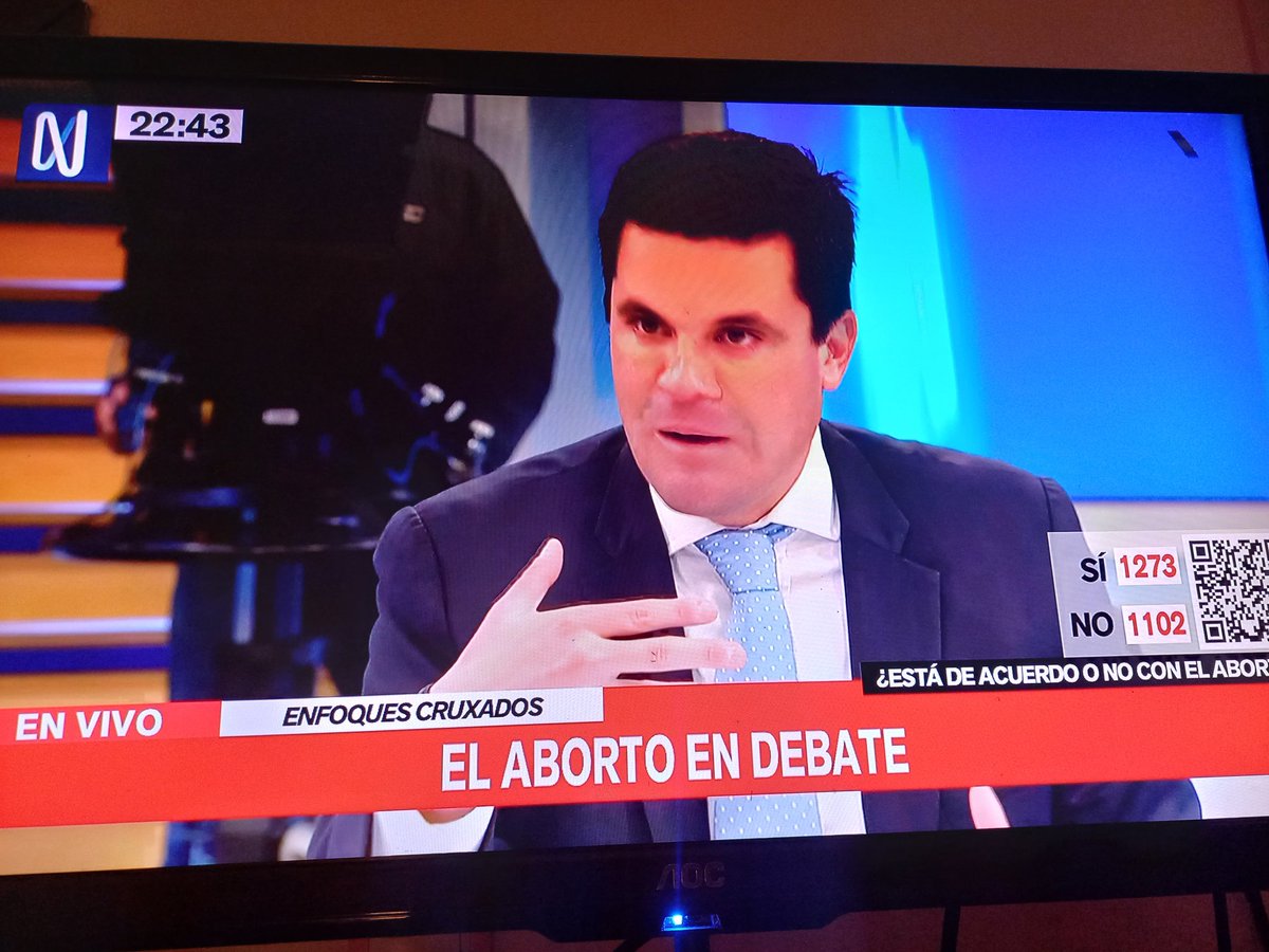 ariannamoods's tweet photo. ¿Por qué hay hombres debatiendo sobre el aborto en canal N? 👀 https://t.co/dnEEaO04gh