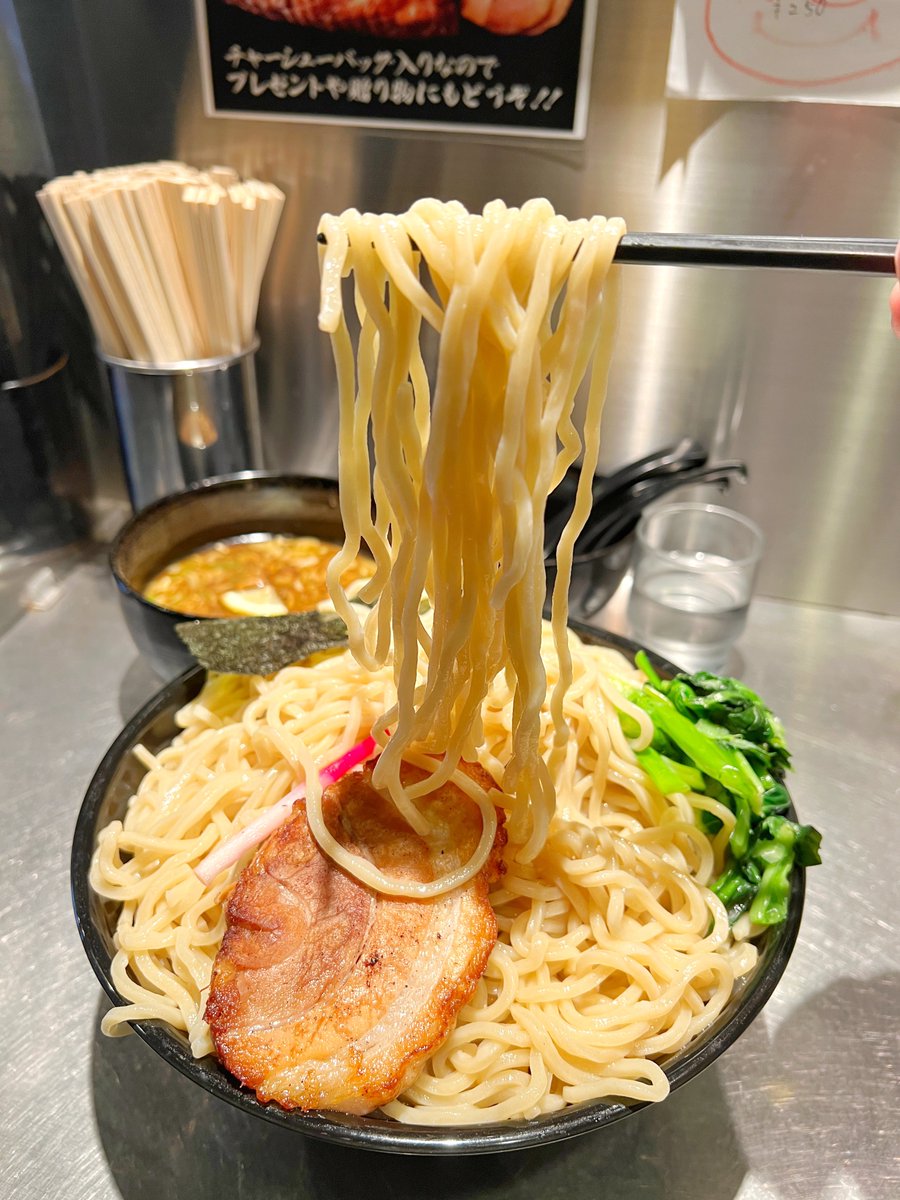 埼玉で超有名！草加市「龍が如し」つけ麺1キロのチャレンジメニュー