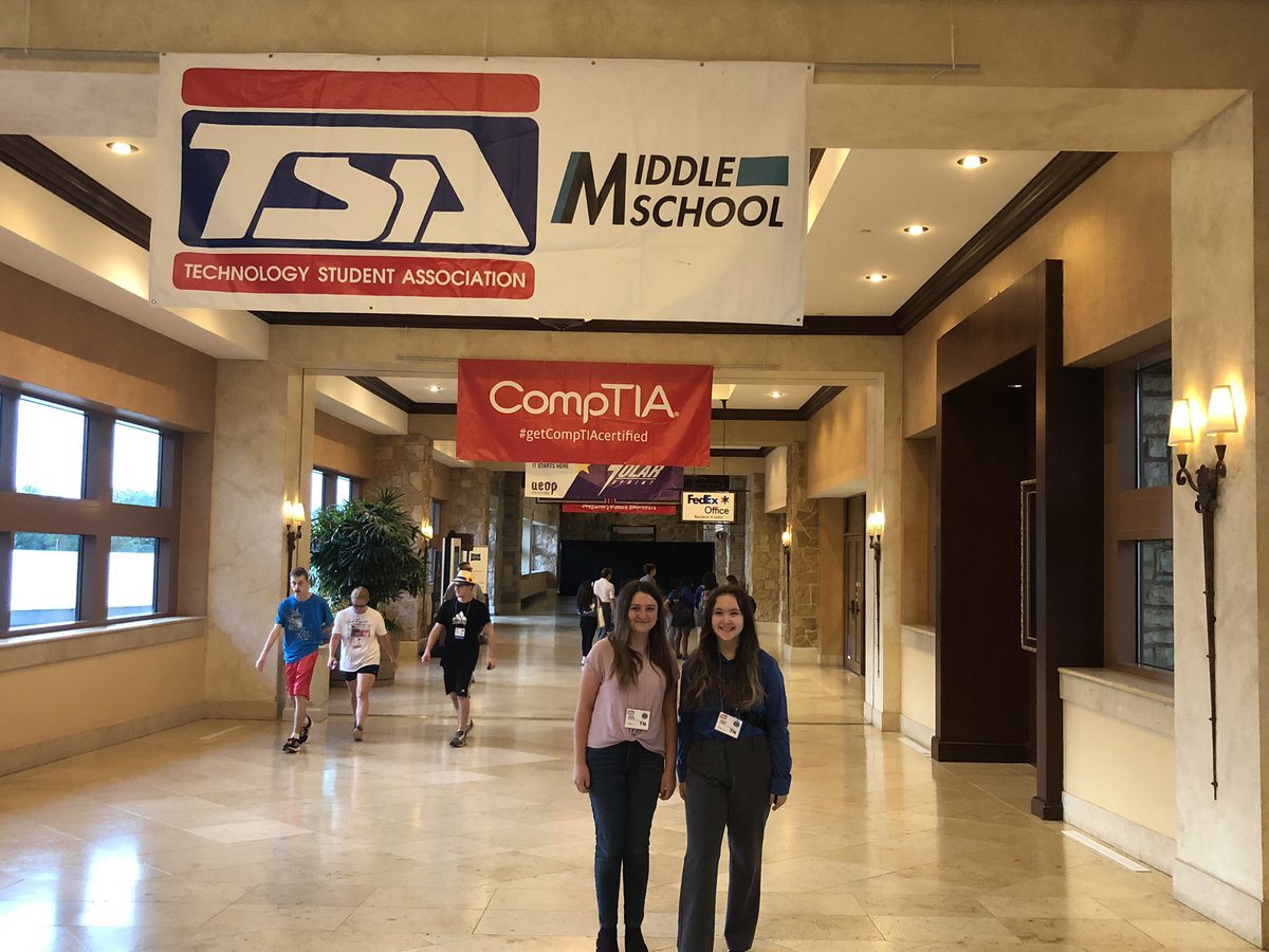 More TSA pictures. There were several who missed the Tennessee pic, but some of our students made it there in time. <a href="/RMSortn/">Robertsville Middle</a> <a href="/ORSchools/">Oak Ridge Schools</a> <a href="/ORHS_Wildcats/">Oak Ridge HS</a>