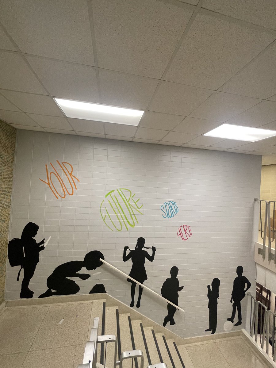 TBradleyMurals's tweet photo. We are in the home stretch @osborneowls !! Tomorrow we should be able to put the finishing details on the “Feed your Dreams” mural in the cafeteria &amp; the “Your Future Starts Here!” Murals in the stairwells. https://t.co/x2Ma8FlIZZ