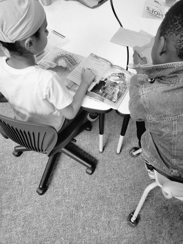 FunFirst1's tweet image. Great day to have a goodbye lunch with our buddies!