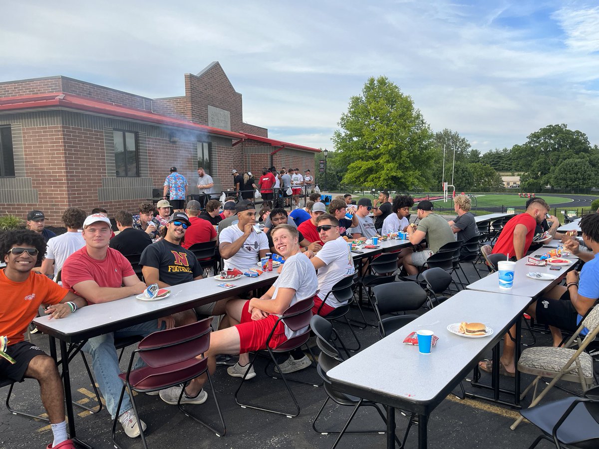RavenFootballBC's tweet photo. Starting our 5th and final week of June workouts with a well deserved grill out for the guys 🍔🌭☀️ https://t.co/7hToMHXEgy