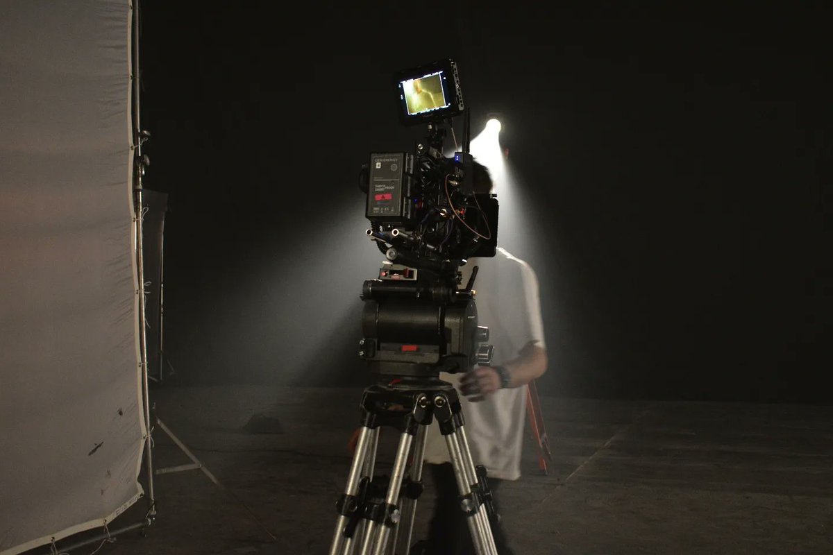 Estudios_GGM's tweet photo. Un foro, una infinidad de posibilidades. 🦋
#eggm #foros #hubcreativo #soundstages #productionaudiovisual #proyectos #setlife🎥 https://t.co/ecBZUrjbqj