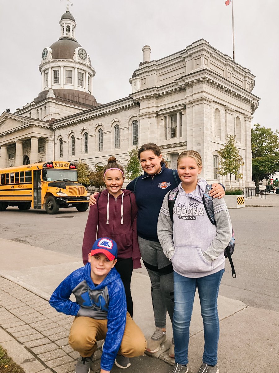mllebenevides's tweet photo. I sure am going to miss these kids! When I started here they were in Grade 6… now they’re off to high school!! Best of luck at Regi! 🙂💙💛 @alcdsb_shrt https://t.co/ntljVoEjd1