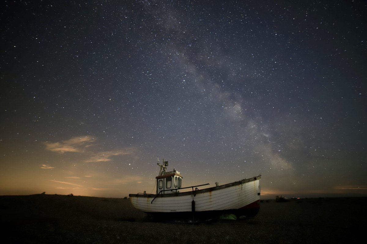susanpilcher1's tweet photo. Out out again, a clear night must never be missed #dungeness #Astrophotography @StormHour #StormHour #canon6dmkii @CanonUKandIE https://t.co/PTVfmg8Skz