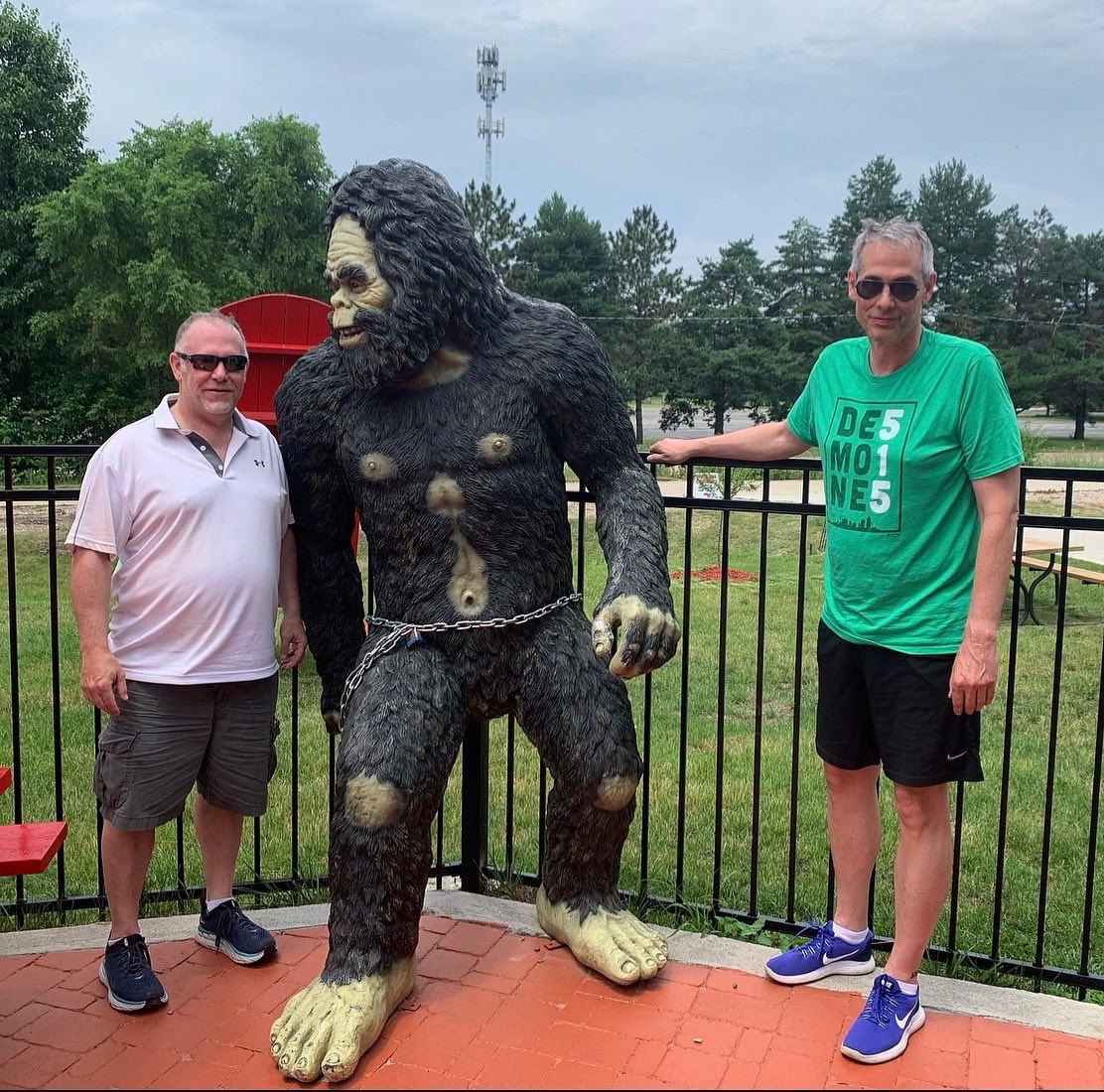 jaybyers's tweet photo. Did you know there are > 700 miles of connected paved #biketrails in Central Iowa? My buddy Steve &amp; I are on mission to ride them all. We took Bill Riley Trail from Ashworth Park to Waterworks Park &amp; Great Western Trail to Cumming. Suggestions for next ride? #DSMUSA #catchdsm https://t.co/v4Ht4VdfLN