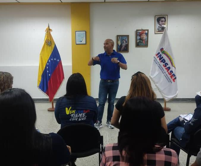 #27jun Propuesta al Viceministro <a href="/EdgarBlanco_VE/">Edgar Blanco</a> para la ejecución de una Universidad Nacional Experimental de la Seguridad Social. La misma fue expuesta en las mesas de trabajo que se han realizado con los delegados de prevención.