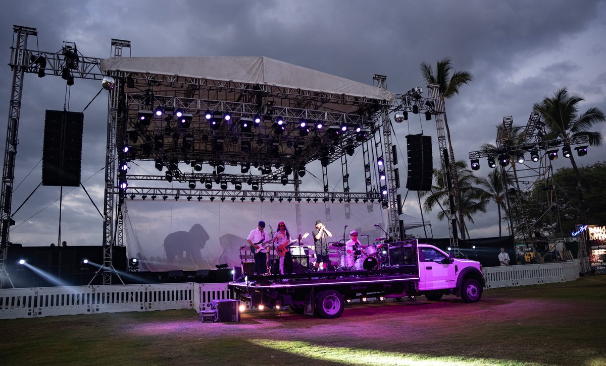 Hawaii Stage & Lighting tweet media