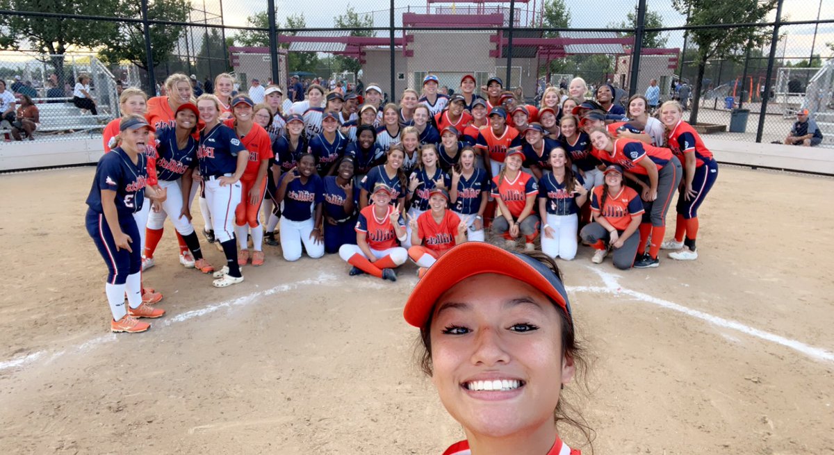 HalieghChavez's tweet photo. Class of 2023, 2025, 2026 baby 🤍 EC bullets @CoachMorrisR @EastCobbBullets https://t.co/YajNspl3rd