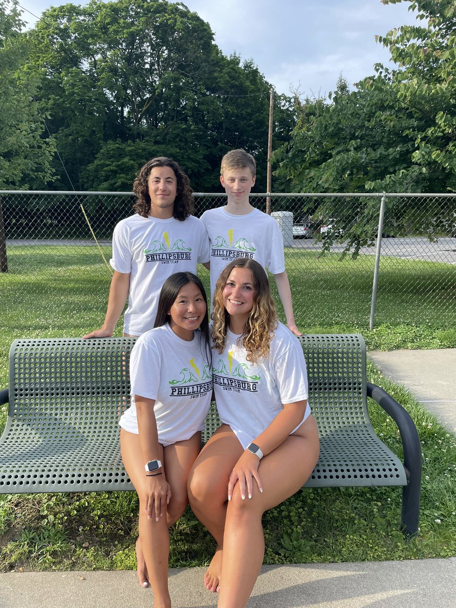 Introducing our 2022 Captains: 
Ryan Stucker: team pick
Jack Drake: coaches pick
Hannah Wovna: coaches pick
Ali Stucker: team pick 

The captains can’t wait to see what this season has in store. “Shanah Bolts are the Best!” ⚡️⚡️