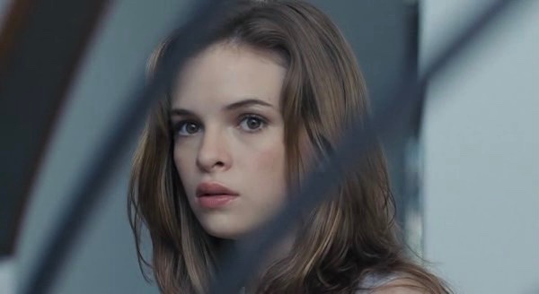 comfrtdanielle's tweet photo. danielle panabaker as jane brooks 🥀 (movie: mr.brooks) https://t.co/H9othl65nX
