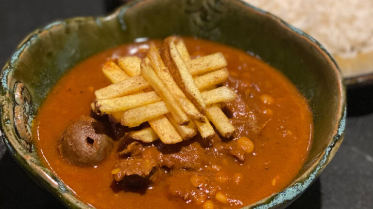 ReduxExtra's tweet image. If you want to drop the “meh” for good and experience, a spellbinding cuisine coupled with a level of service that is second to none, spend some time at Rumi’s Kitchen in Downtown DC. It’s worth the trip.
Full article here: reduxextra.com/rumis-kitchen-…
#Rumiskitchen #Redux #ReduxExtra