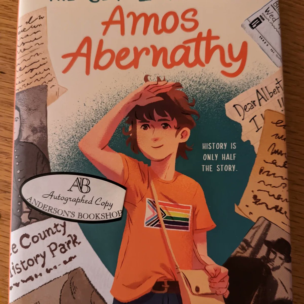 What's better than a new book? A new signed book!📚 #readlocalillinois <a href="/SCBWI_IL/">SCBWI_IL</a> @michaelleali