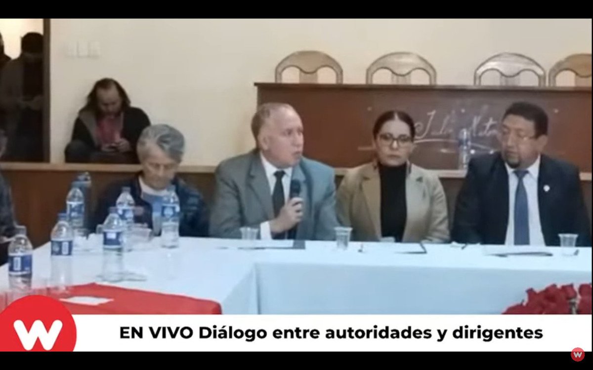 DEFENSORIAEC's tweet photo. #Diálogo | En el contexto del #ParoNacionalEC2022 el Dr. César Córdova, Defensor del Pueblo (e) y presidente de la @FTCS_Ec invitó a los/as representes de las organizaciones de base indígena @CONAIE_Ecuador, @confeniae1, @FEINE_EC y @FENOCIN_EC a fortalecer el diálogo. https://t.co/PRG5odHdK8