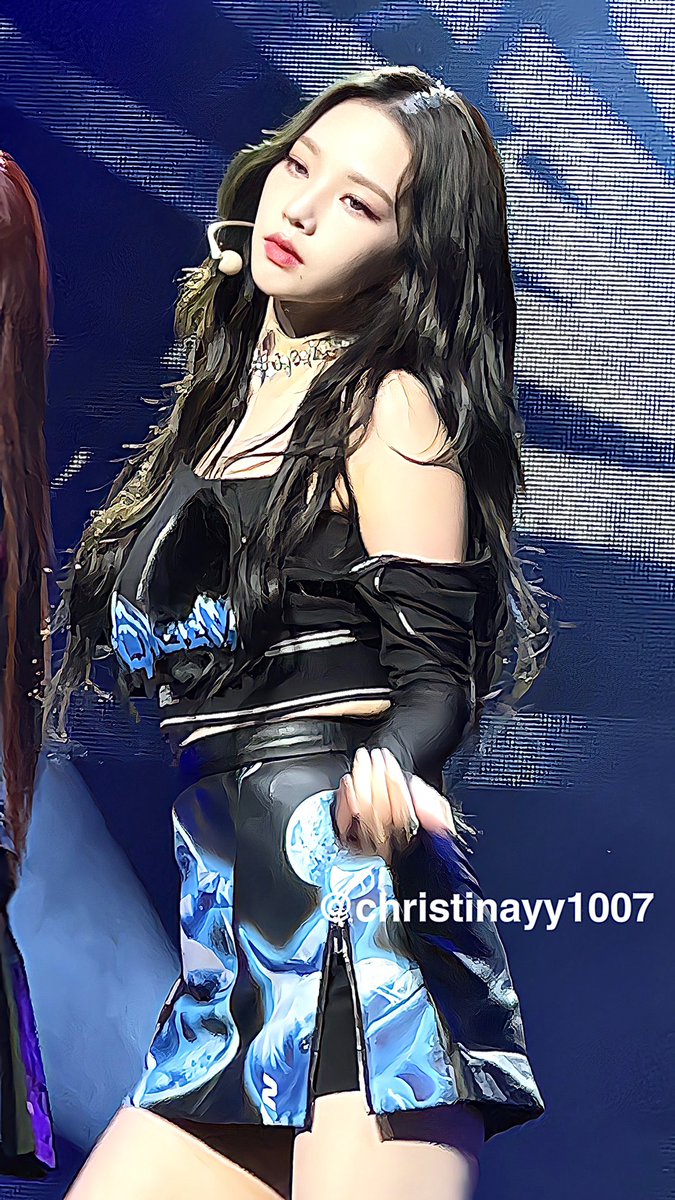 christinayy1007's tweet photo. 220626 aespa LA Showcase

#에스파 #aespa #æspa #카리나 #Karina #aespaShowcaseSYNKinLA 
#Girls #aespa_Girls https://t.co/BMyn4EeYUm