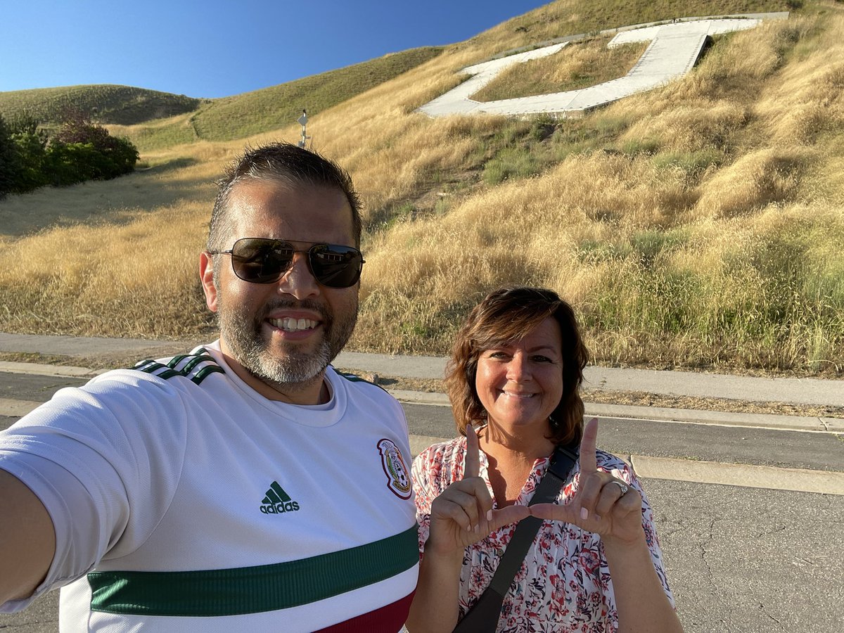 MAlejandre7's tweet photo. Good to be back home, visiting the places that shaped me! Love the @UUtah #GoUtes #UtahMan #ProudAlumni https://t.co/tJ9D9K857Y