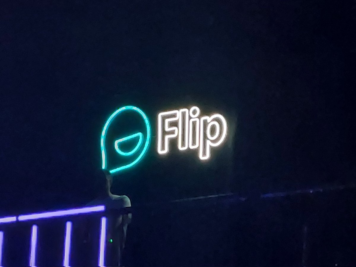 New @Flipgrid logo in neon. #FlipFest #ISTELive2022