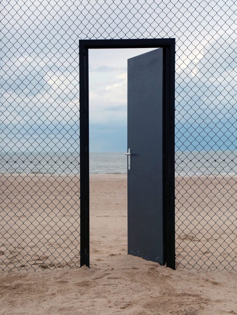archillect's tweet photo. https://t.co/CbZB97YoVK
