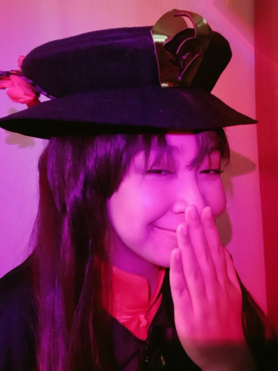 heyzouus's tweet photo. hihi >:D #hutao #hutaocosplay #genshintwt https://t.co/QdQ4rV9VzG