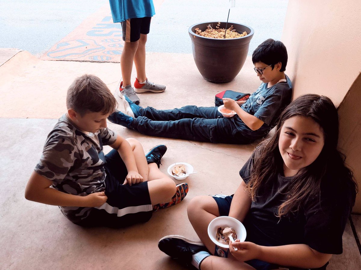 JES Media Center tweet media