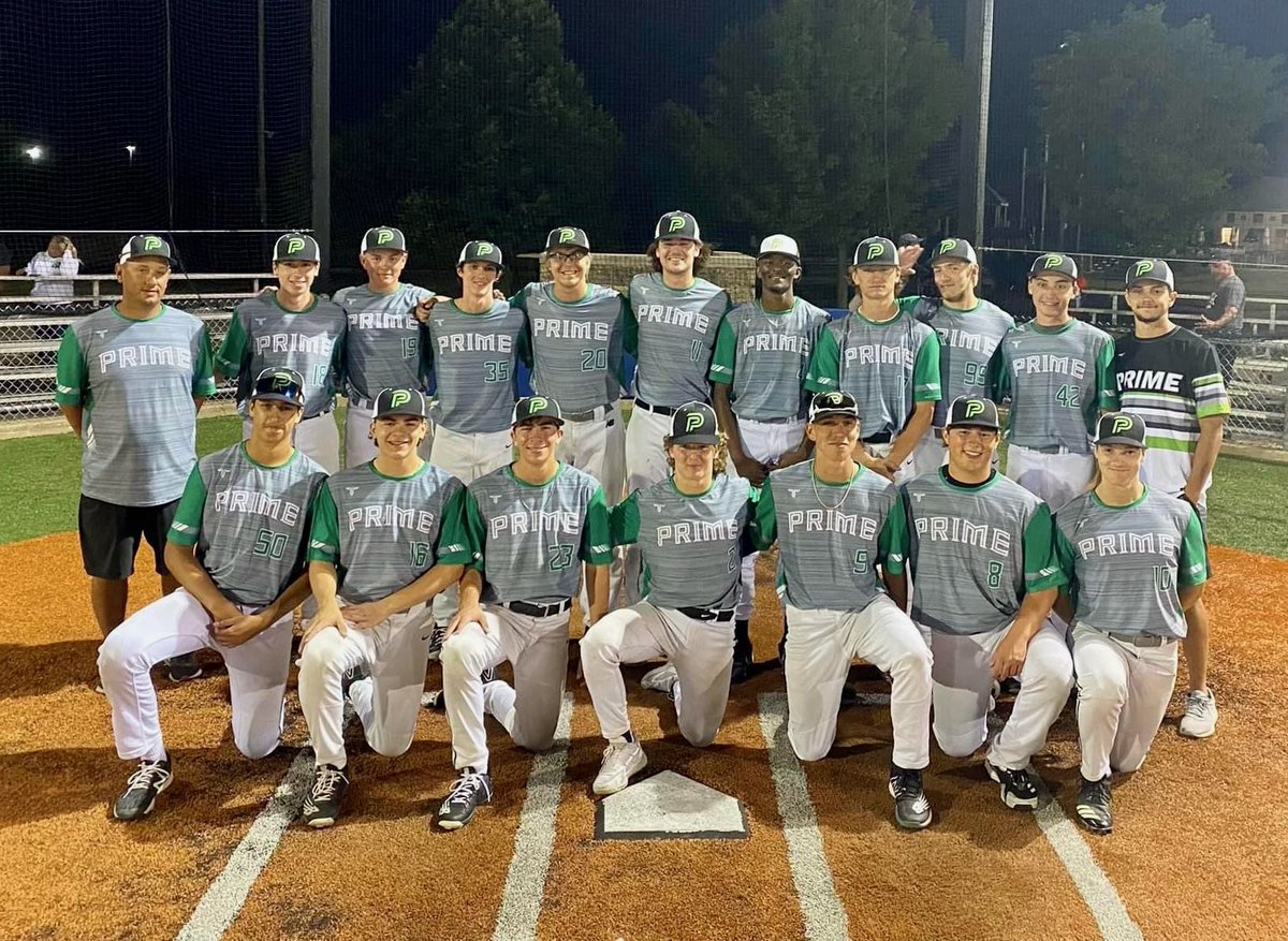 Big weekend for this crew 6-1 dropping a tough championship game 4-3. Proud of how hard they’ve worked