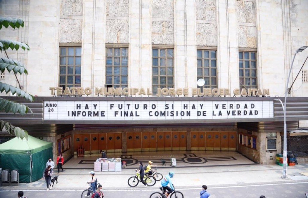 #HayFuturoSiHayVerdad <a href="/ComisionVerdadC/">Comisión de la Verdad</a>