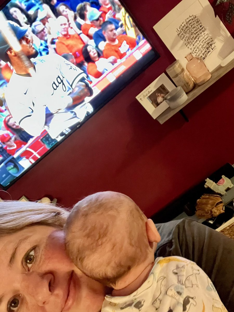 cortney397's tweet photo. People:
How do you calm your baby?

Me: @jasonbenetti and @stevestone 

Tiniest #WhiteSox fan! Can’t wait for her first game on Fourth of July! https://t.co/CJmVE1jdcO