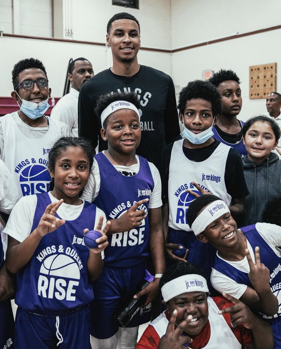 KenyonMurray_'s tweet photo. Words can’t express how proud I am of this young man. On the day he is introduced to his new team, he embraces the community through the Kings organization and speaks to the kids who participate in the Kings &amp; Queens Rise youth basketball league. https://t.co/Sl6AFJszPf