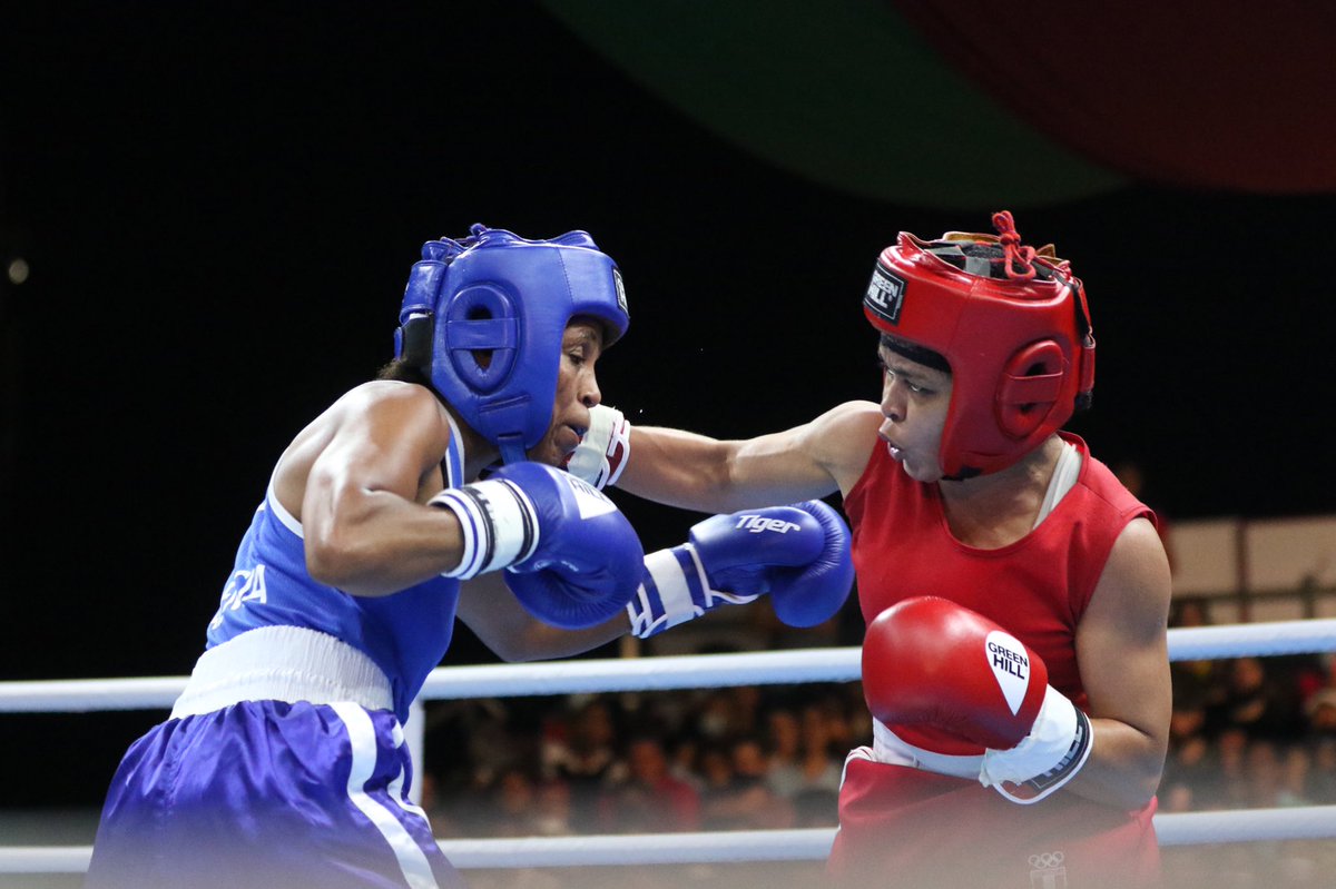 Lared1061's tweet photo. #Polideportivo | #BoxeoGuate | Aylin James gana medalla de bronce al perder ante Ingrit Valencia (COL) en la categoría -51 kg. #Bolivarianos2022 https://t.co/5FrLU1bvsK