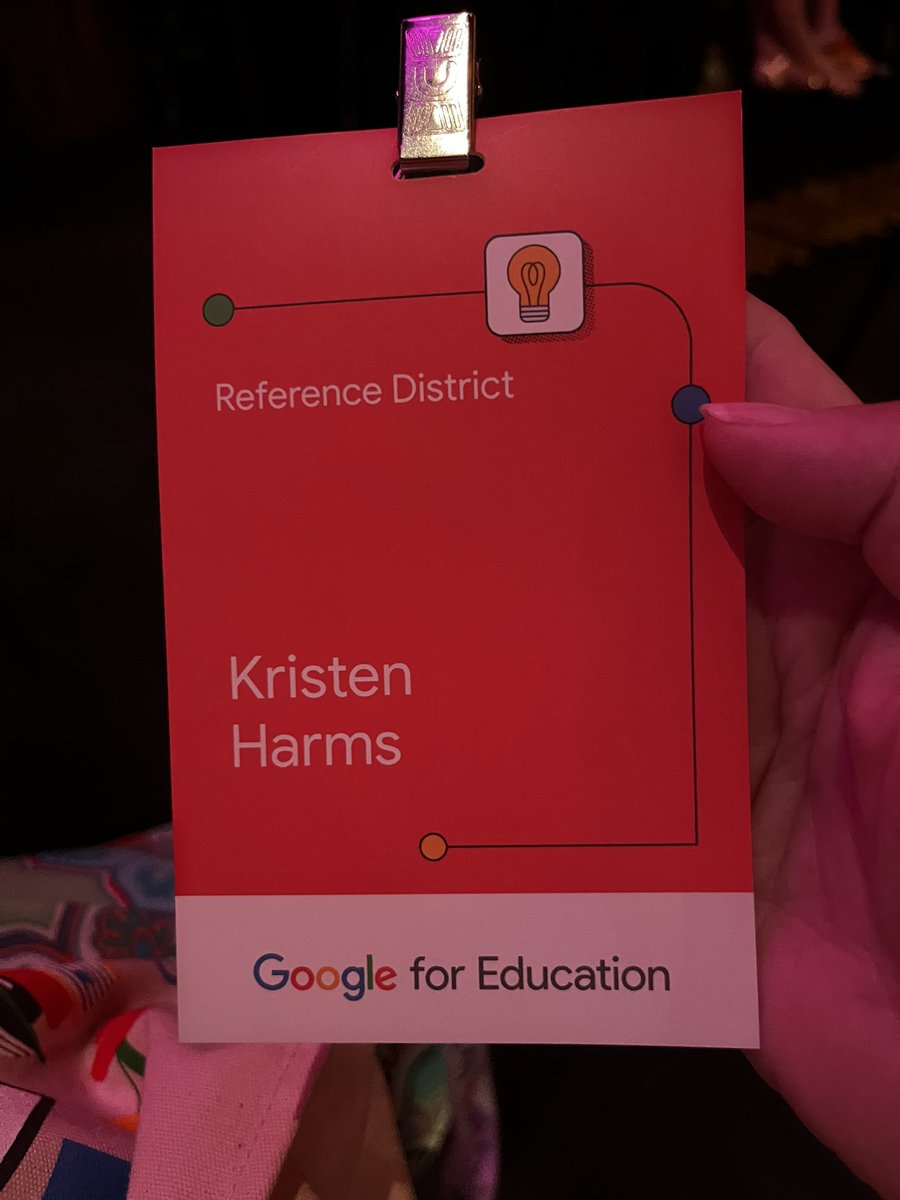 harmsvirtual's tweet photo. Some amazing @GoogleForEdu demonstrations tonight at the #ISTELive social. When teachers talk, they not only listen, but grow the idea to take it beyond where we could even imagine! https://t.co/n3J0Yt33BH