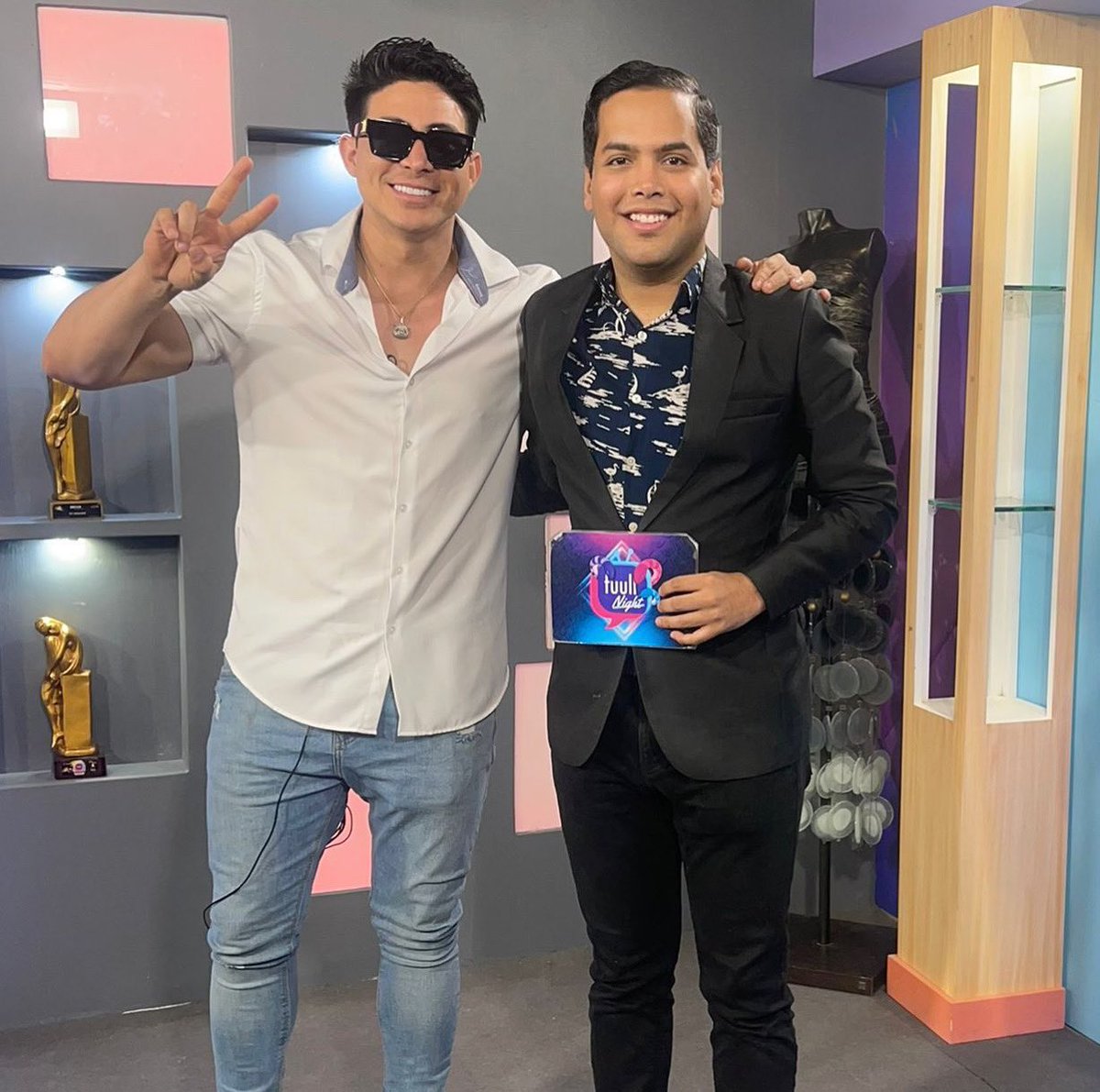 👀¡PARECÍA IMPOSIBLE!💣💣🔥🔥
🤩🙌🏻Después de la polémica viene la calma😅✨🥳🥳
-
🤝🤝 @dondaytube y yo hicimos las paces🫢😎🤙🏻
▶️Programa Completo en YOUTUBE🛎🛎
✨Fuull Farándula Night📲📺🎤🎶
☑️Suscríbete, danos Likes, y comenta 
nuestros programas en vivos🤙🏻🤩💣💣